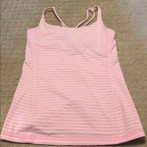 Lululemon tank with built in bra